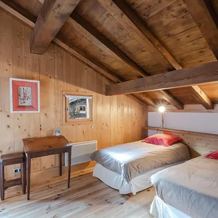 Family With Terrace And Garden In Chalet