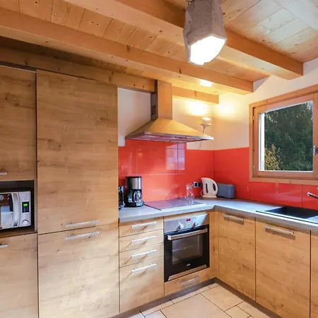 Alpesi faház Family With Terrace And Garden In Chamonix