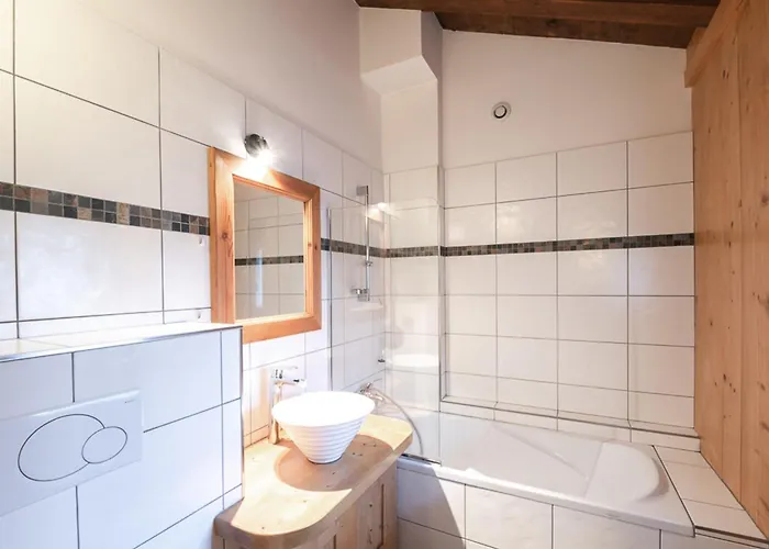 Family With Terrace And Garden In Chalé *